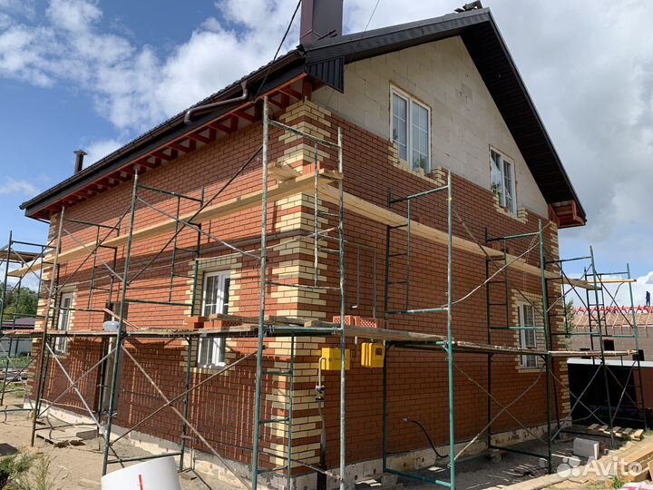 Облицовка кирпичом, каменщики