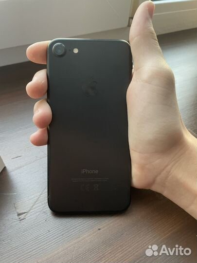 iPhone 7, 32 ГБ