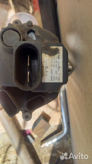 Двигатель усилителя руля.golf 5-6.на запчасти