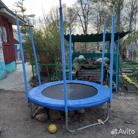 Батут с защитной сеткой бу