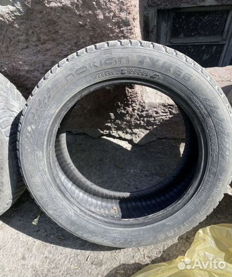 Nokian Tyres Hakkapeliitta 9 215/55 R17 100V
