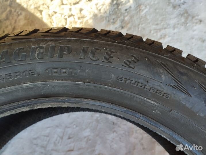 Goodyear UltraGrip Ice 2 245/45 R18 100T