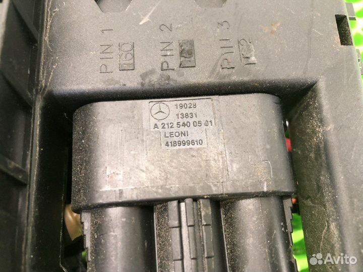 Блок предохранителей Mercedes-Benz E-class