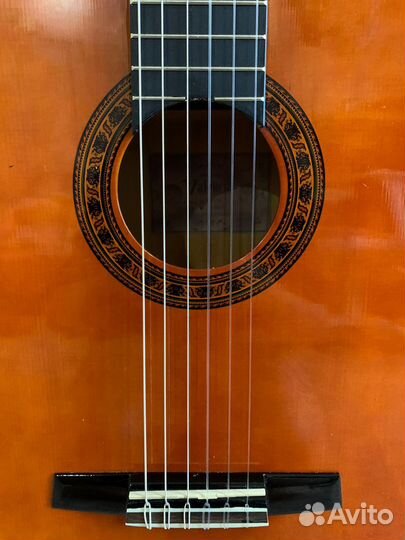 Гитара (+чехол,подставка)