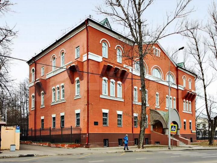 Офисный особняк класса В+, 1505 м²