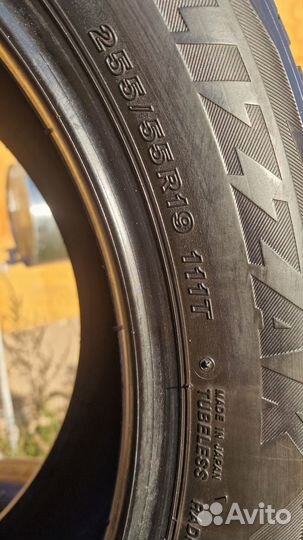 Bridgestone Blizzak DM-V2 255/55 R19 111T