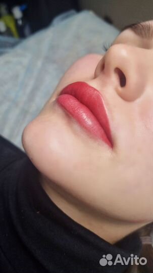 Пудровое напыление/Перманентный макияж губ
