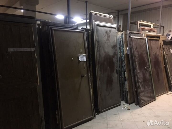 Дверь входная металлическая