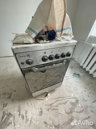 Газовая плита Ariston