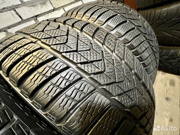 Pirelli Winter Sottozero 3 225/45 R18 и 245/40 R18