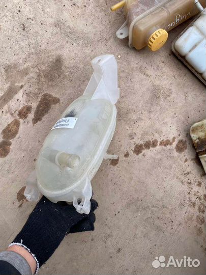 Расширительный бачок LADA X-Ray