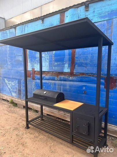 Мангал с крышей