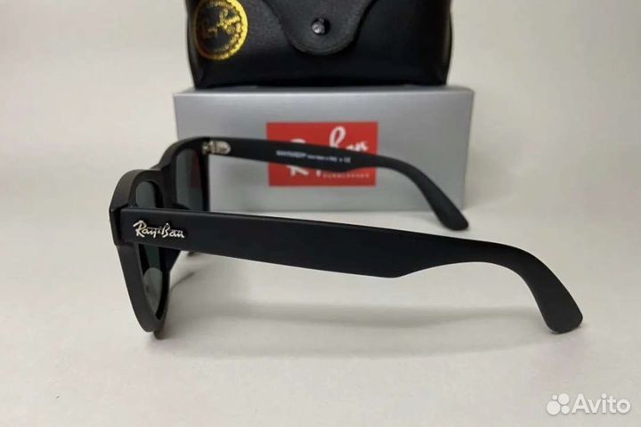 Солнцезащитные очки Ray Ban wayfarer