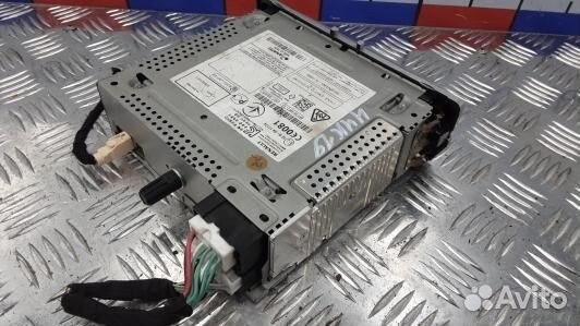 Магнитола renault megane 3 (4UK19I401)