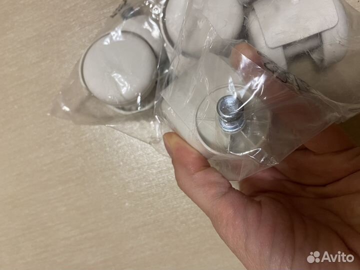 Новые колеса для офисного кресла