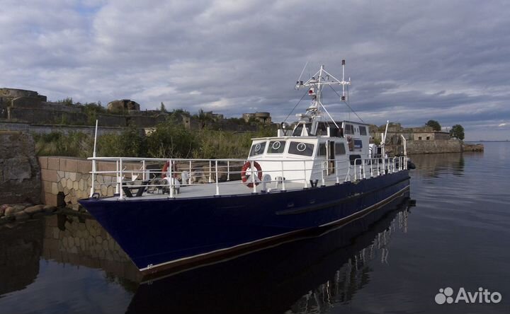 Экспедиционно - туристическое судно