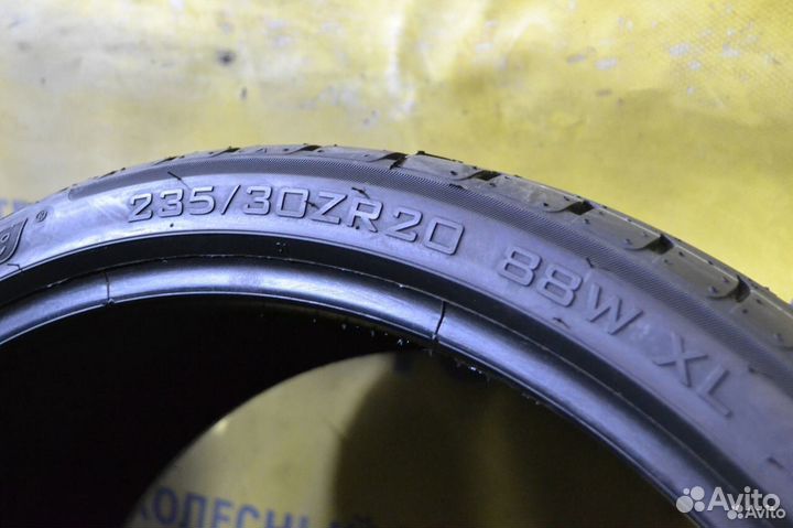 Mileking MK927 235/30 R20