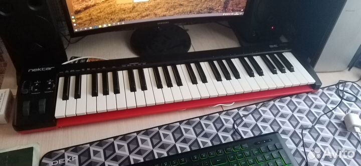 Продам midi-Клавиатуру Nectar SE49
