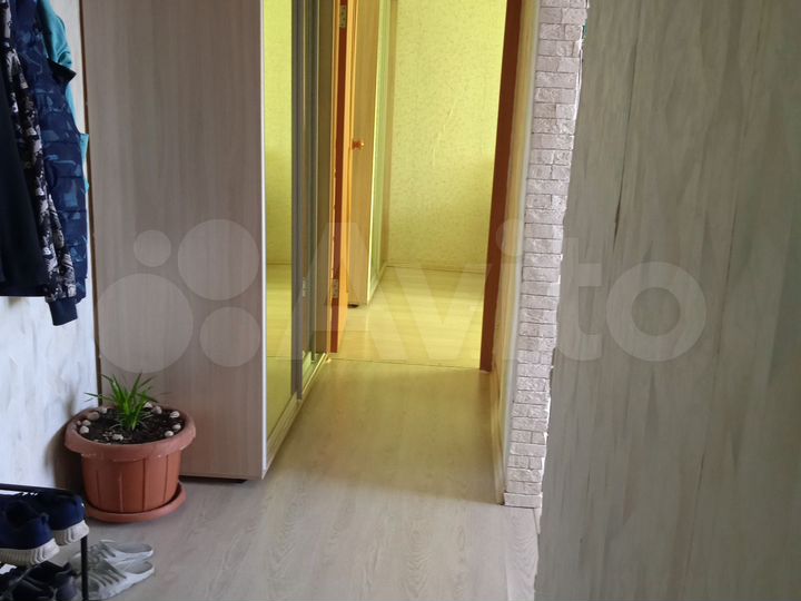 2-к. квартира, 52 м², 8/10 эт.