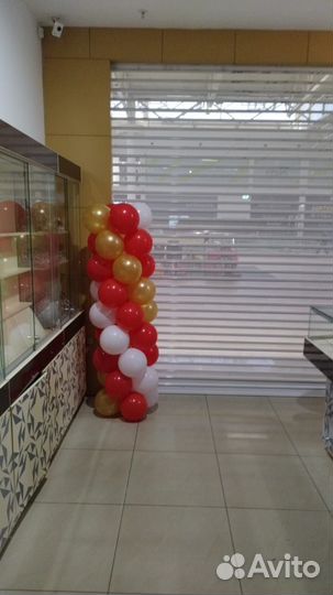 Украшение магазинов шарами