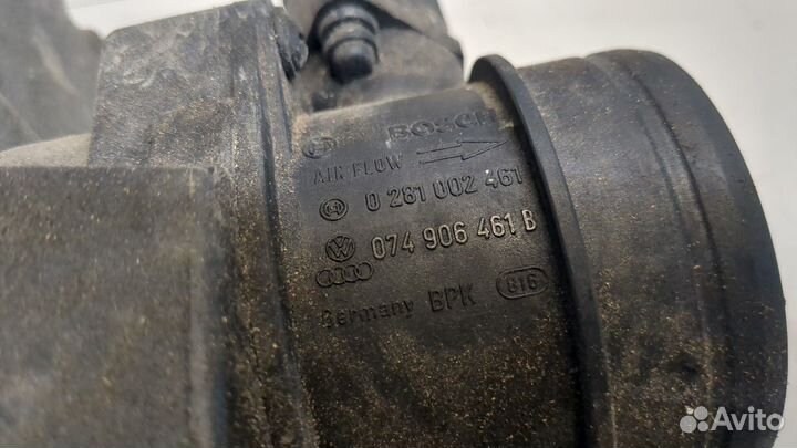 Корпус воздушного фильтра Volkswagen Transporter 5