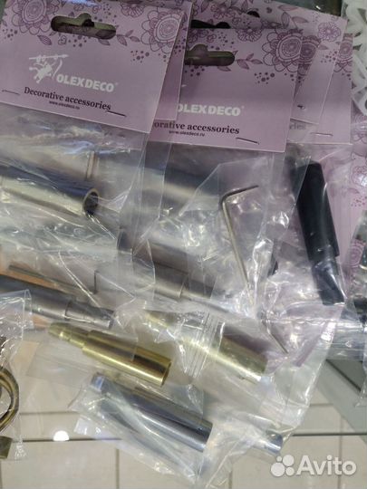 Крючки, кронштейны, кольца др на карнизы (гардины)