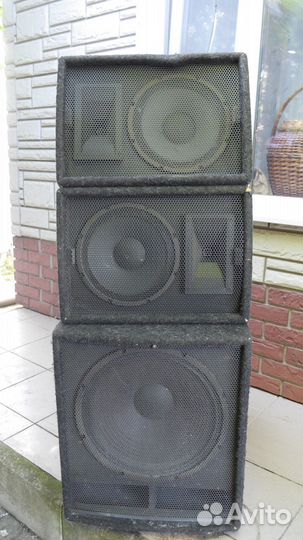 Активная акустическая система Beta 4215