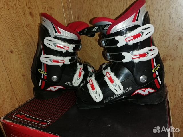 Горнолыжные ботинки