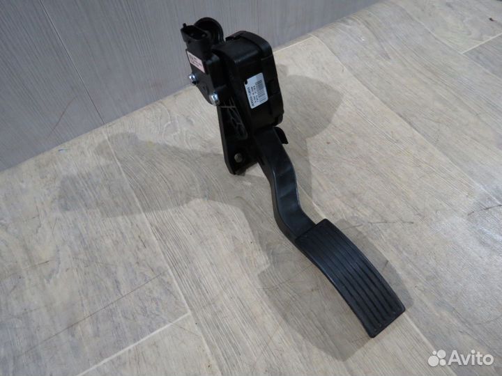 Педаль газа Kia Rio 3