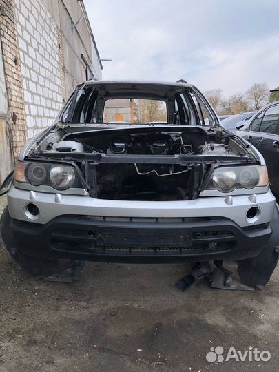 Бампер передний BMW X5 E53 2002