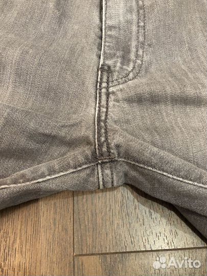 Джинсы Levis 510