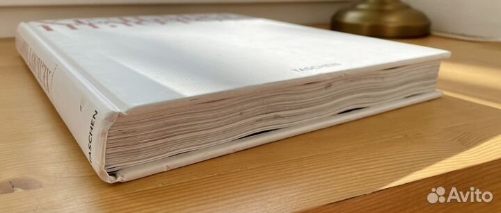 Книга. Хельмут Ньютон. Фотографии / Helmut Newton