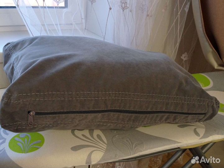 Чехол на подушку для дивана