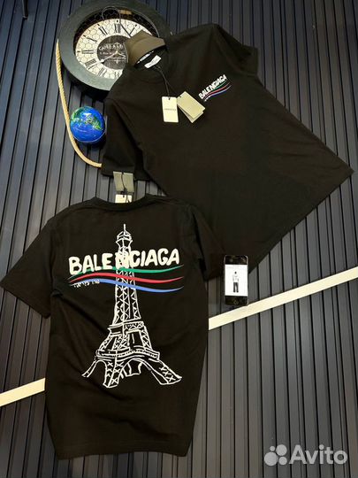 Футболка Balenciaga