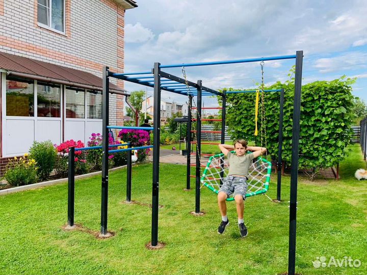 Уличный спортивный комплекс турнике брусья качели