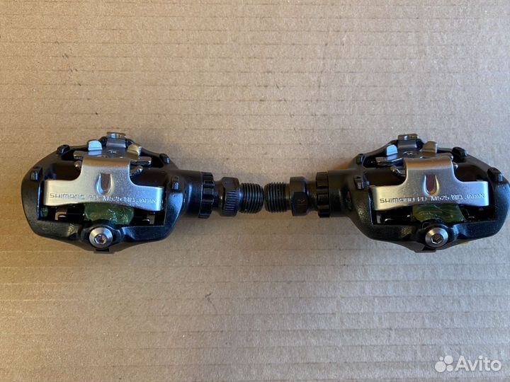Контактные педали Новые Shimano PD-M525 (PD-M520)
