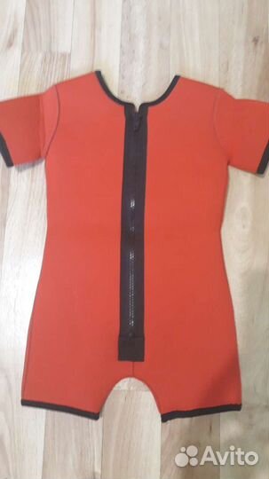 Неопреновый плавательный костюм