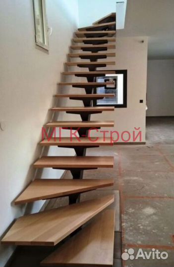 Лестница на монокосоуре