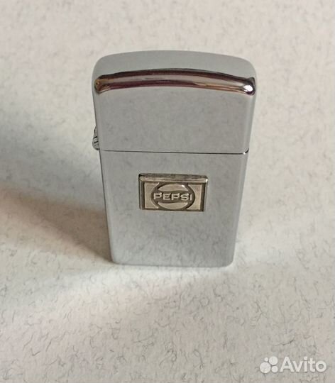 Зажигалка бензиновая zippo