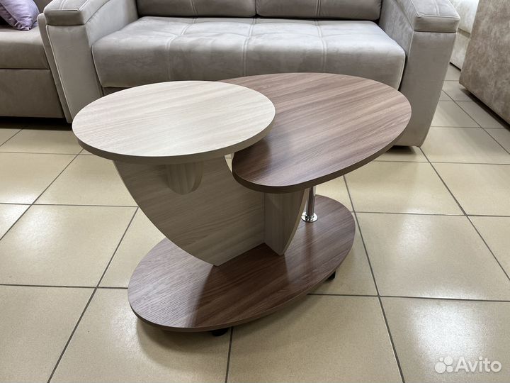 Столик журнальный