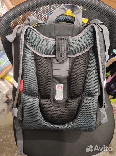 Рюкзак школьный для мальчика ортопедический новый