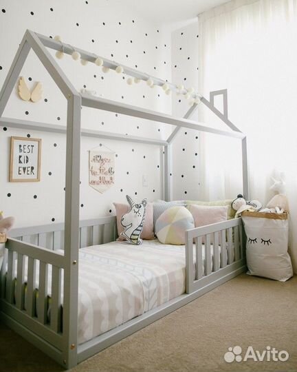 Кроватка домик напольная Монтессори (дерево)