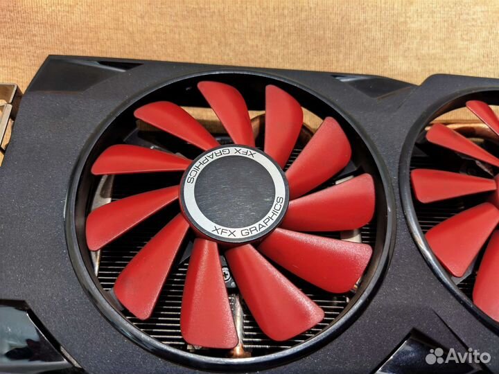 Видеокарта быстрая 8GB XFX