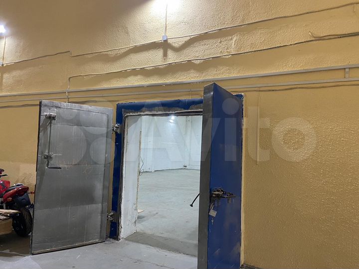 Склад, 210 м²