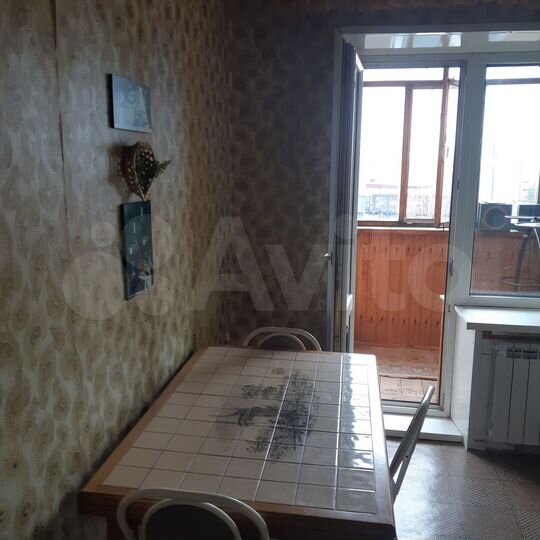 2-к. квартира, 55 м², 3/3 эт.