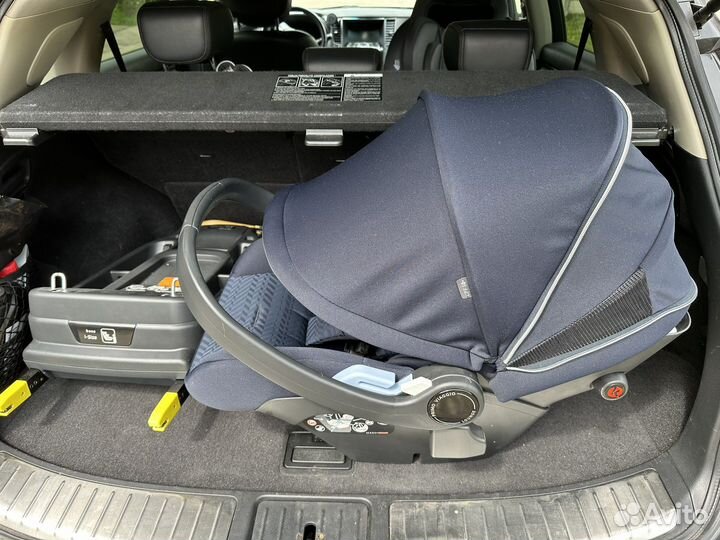 Автолюлька 0+ Peg perego viaggio lounge с базой