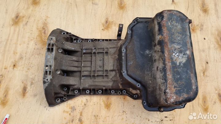 Поддон двигателя M272 Mercedes