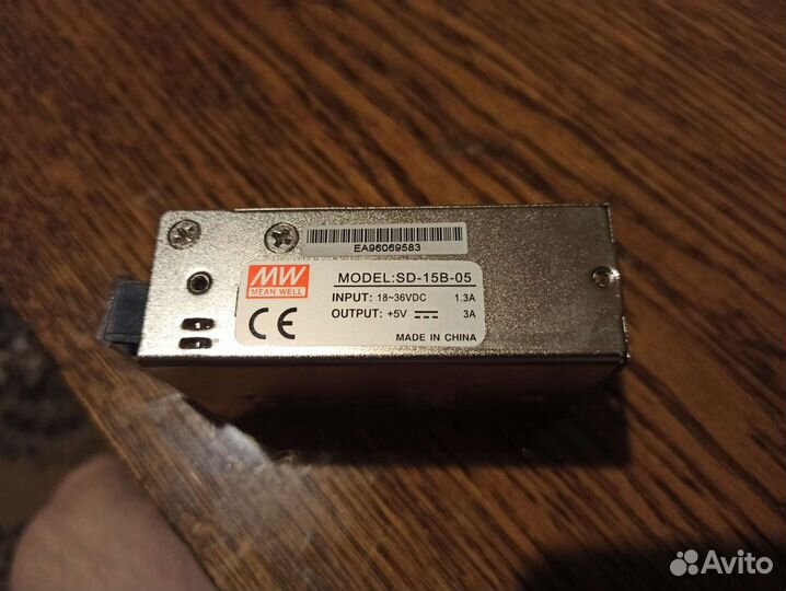Адаптер напряжения Mean Well 24/5 В