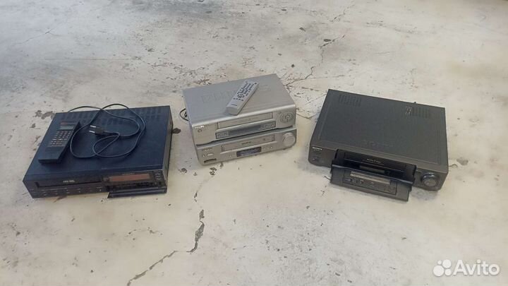 Видеомагнитофон