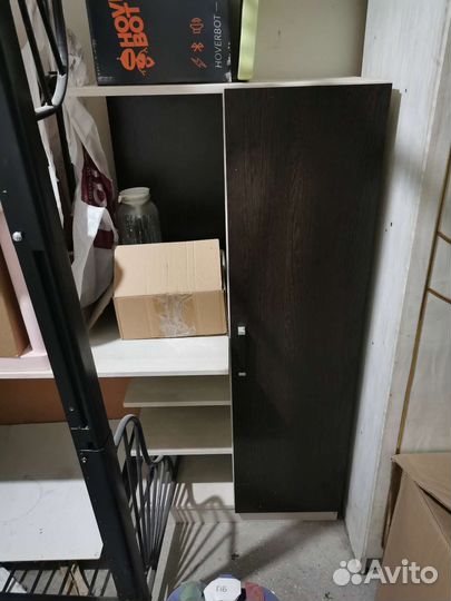 Рабочий стол со шкафом